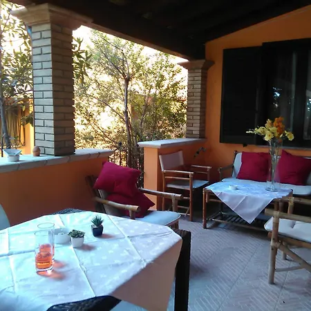 Donna Maria Bed & Breakfast