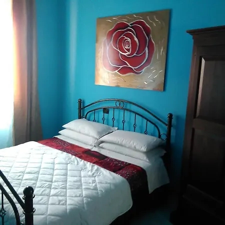 Donna Maria Bed & Breakfast *