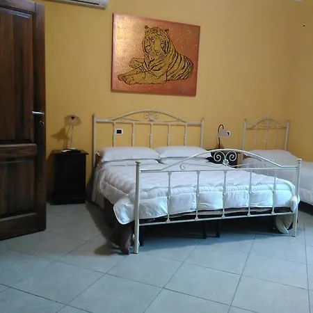 לינה וארוחת בוקר Donna Maria קאפוטרה